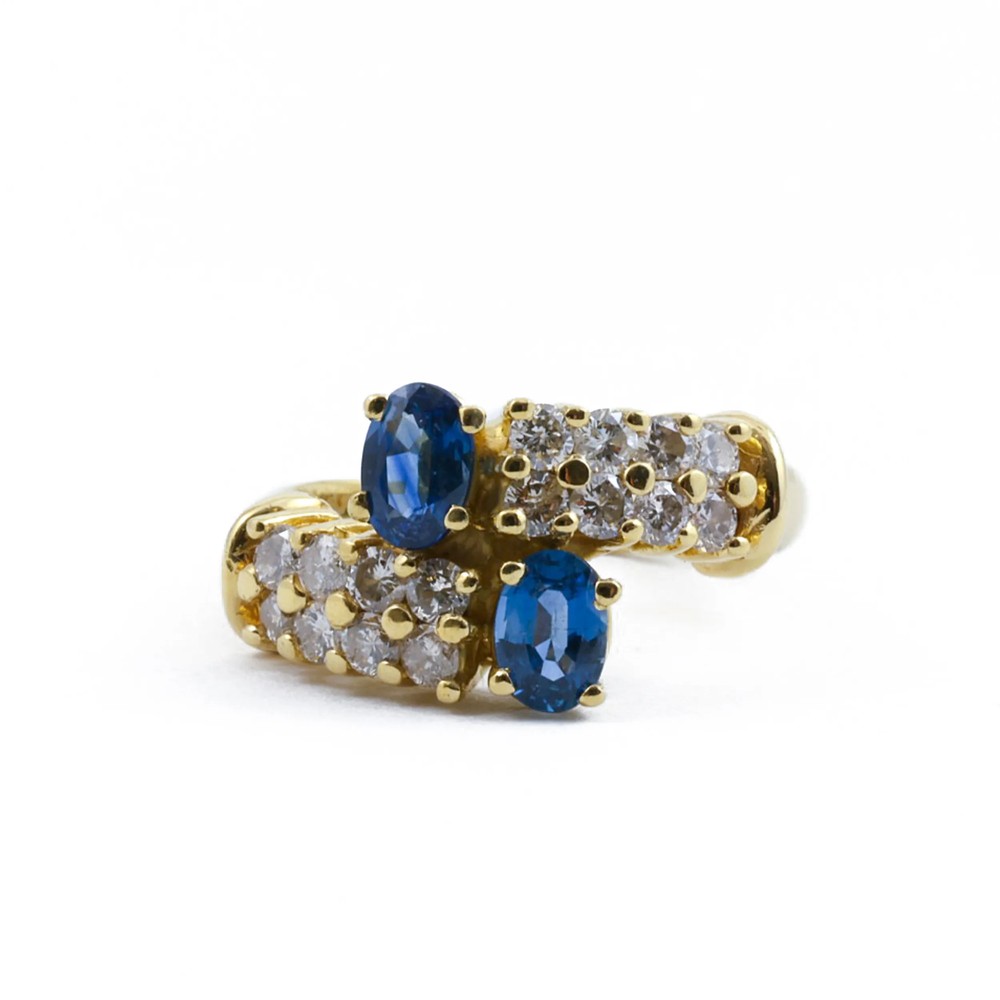 Bague "Toi & Moi" en or jaune 18k avec Saphirs et Diamants