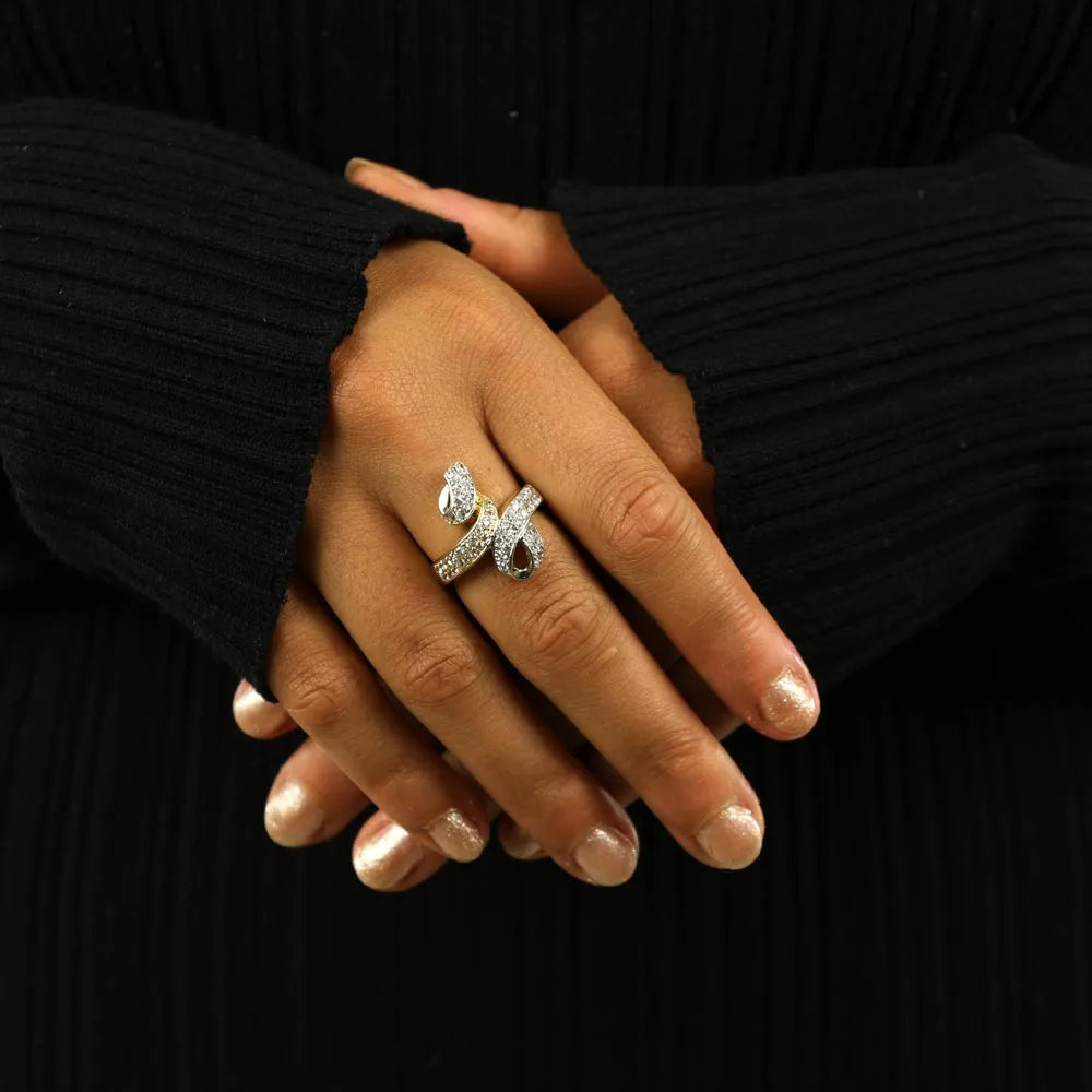 Bague "Toi & Moi" en or jaune et blanc 18k avec Diamants