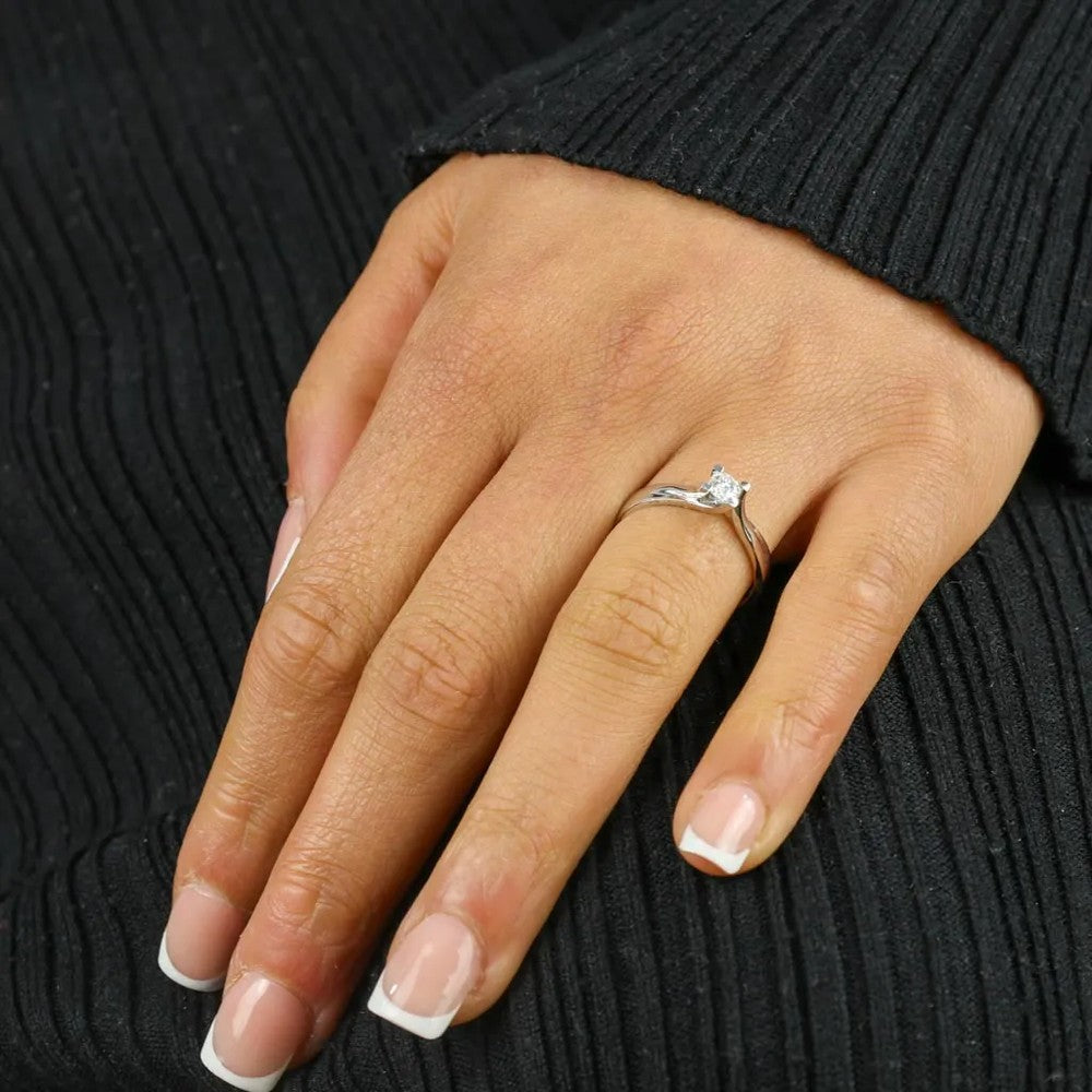 Bague en Or blanc 18k avec Diamant