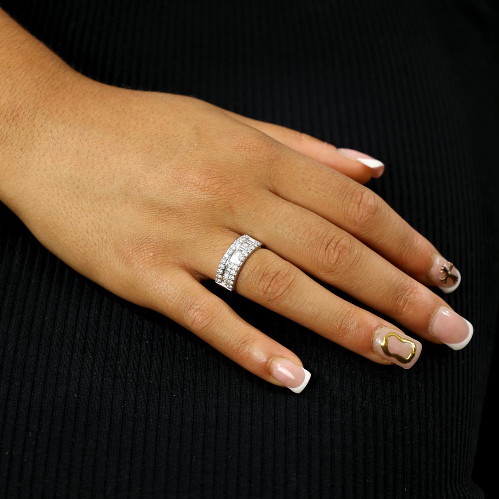 Bague en Or blanc 18k avec Diamants