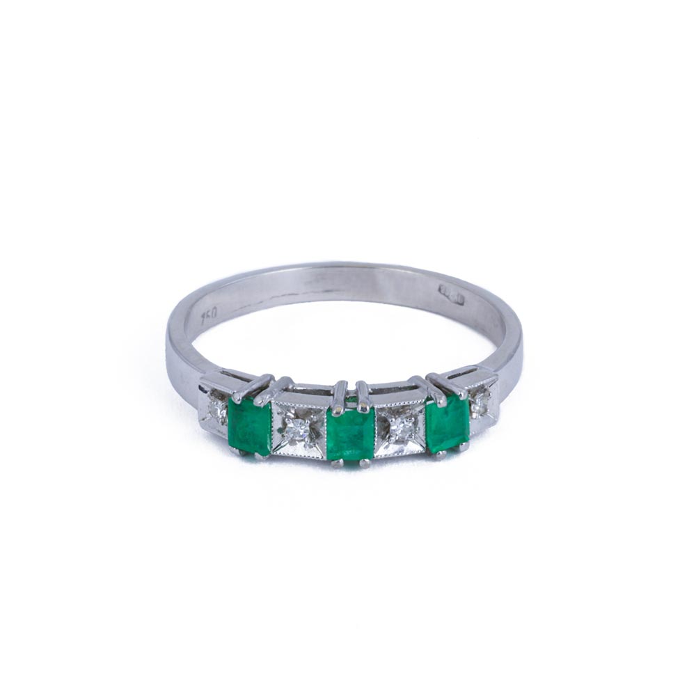 Bague en Or blanc 18k avec Emeraudes et Diamants