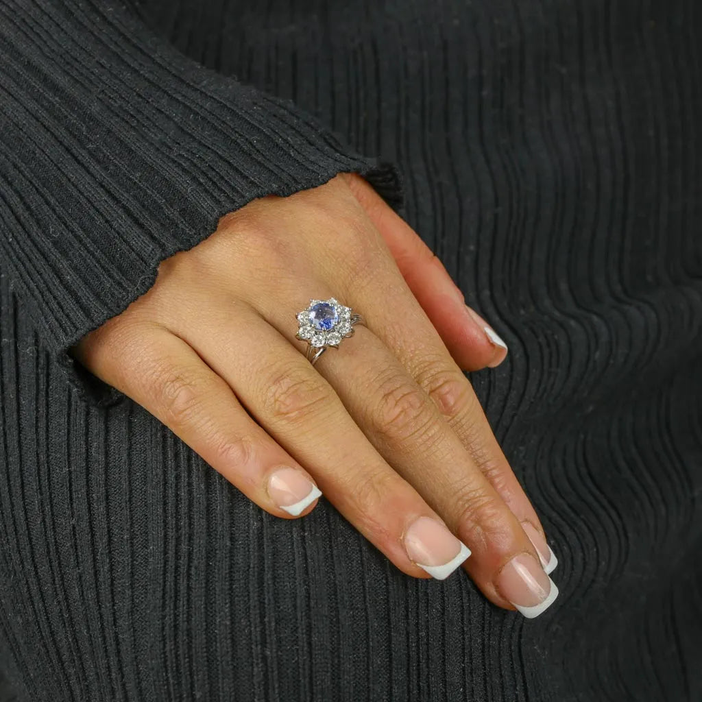 Bague en Or blanc 18k avec Saphir et Diamants