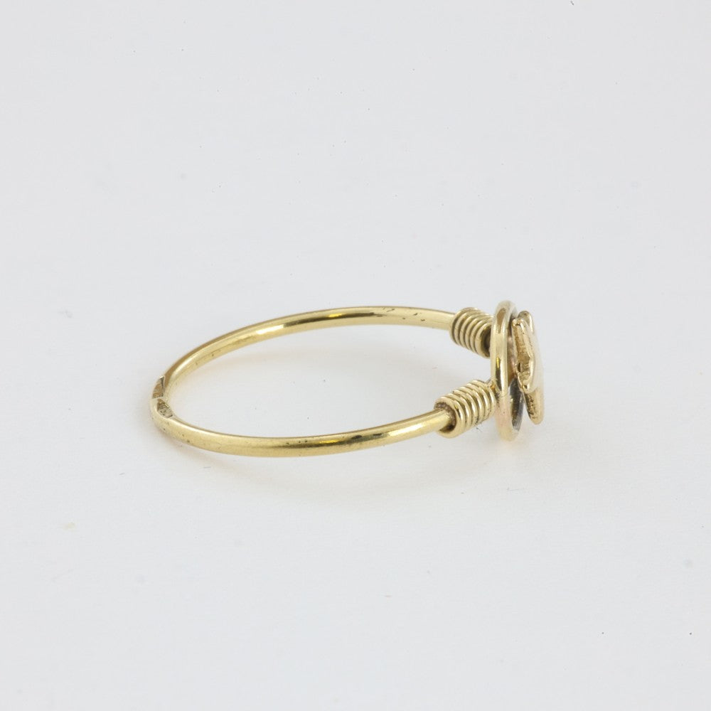 Bague en Or jaune 18k - Style "Etoile en fil d'or"