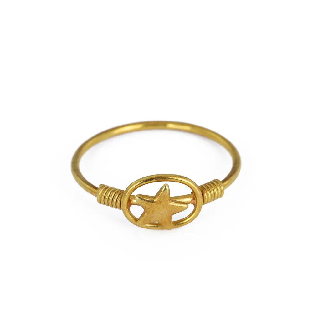Bague en Or jaune 18k - Style "Etoile en fil d'or"