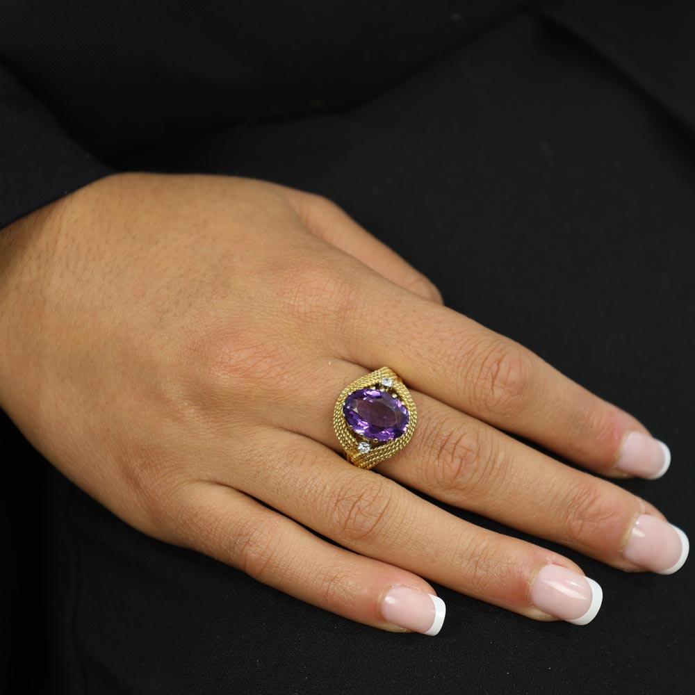 18k Yellow Gold Ring with Amethyst and Zirconiums
