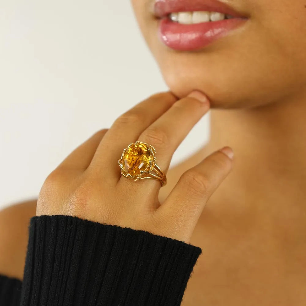Bague en Or jaune 18k avec Citrine