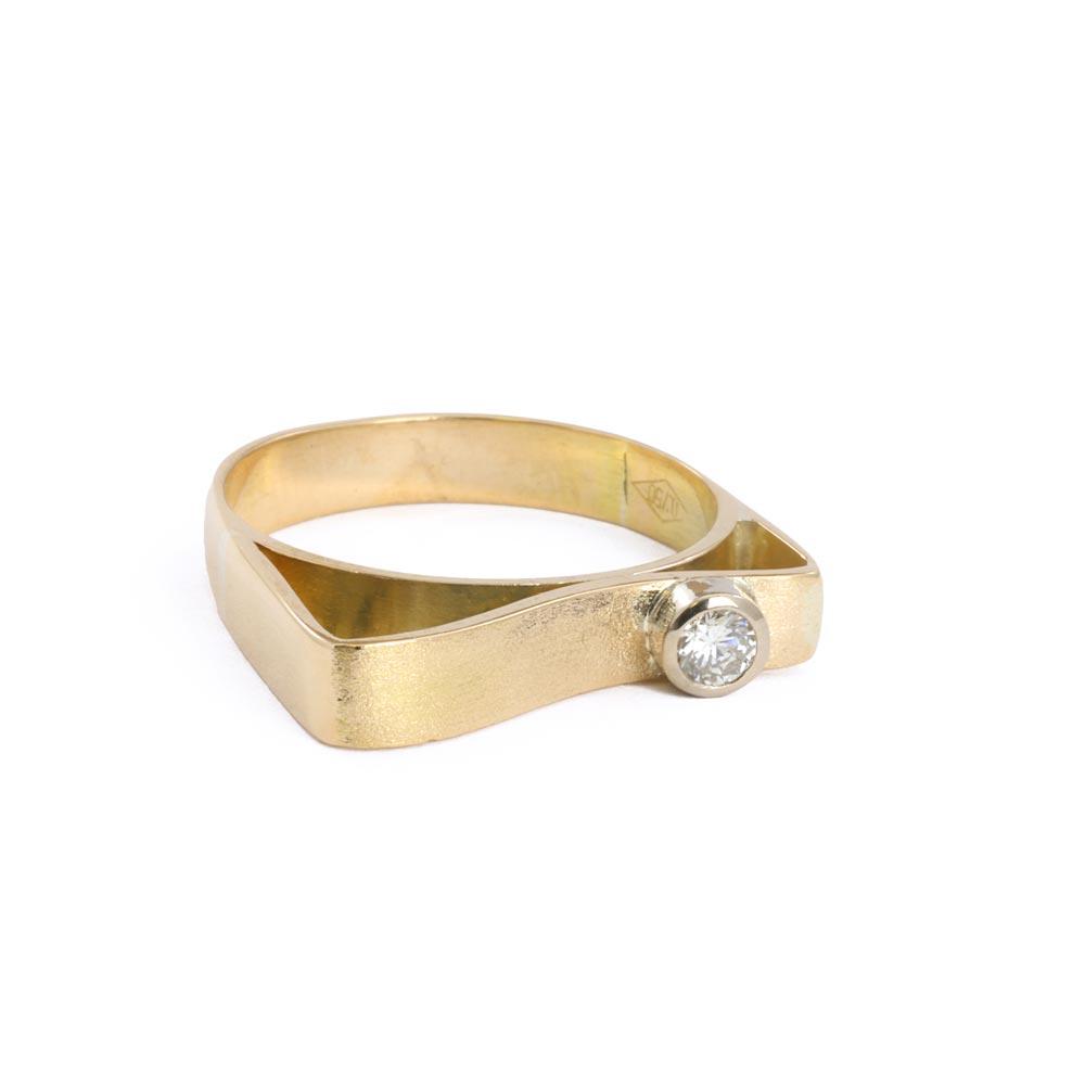 Bague en Or jaune 18k avec Diamant