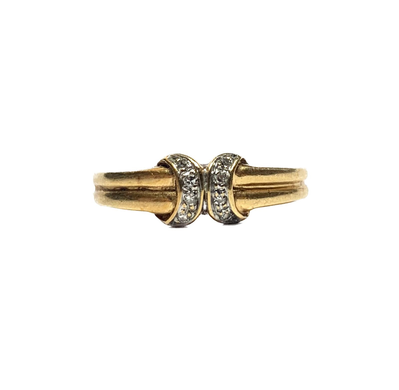 18k Yellow Gold Ring with Diamonds