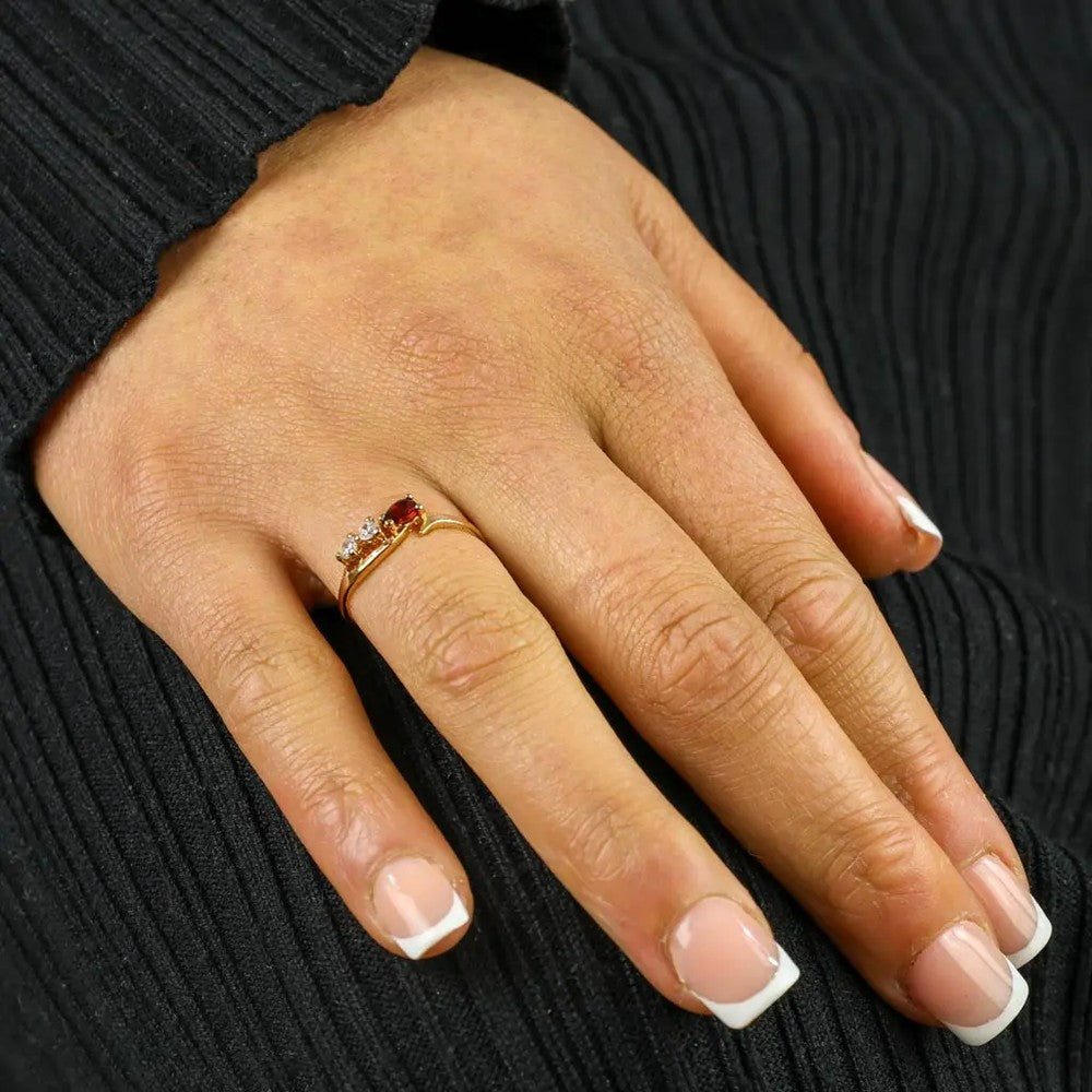 Bague en Or jaune 18k avec Grenat et Zirconiums