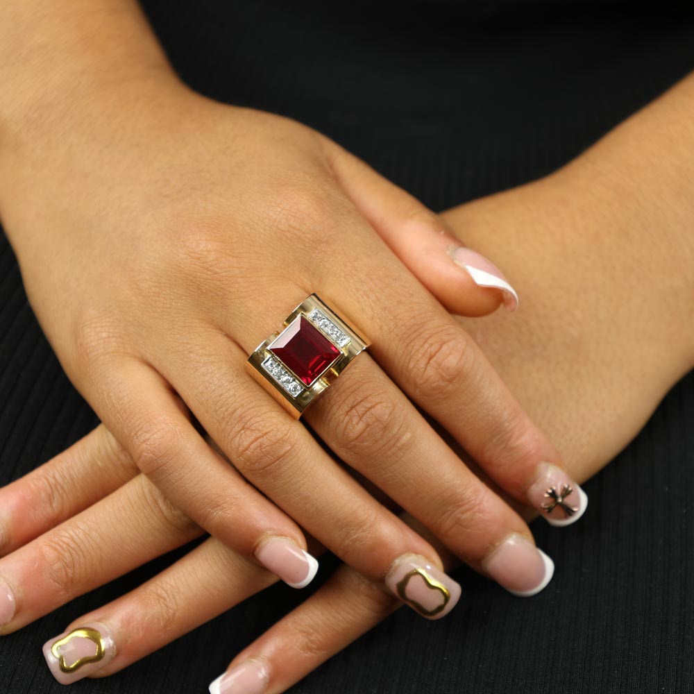 Bague en Or jaune 18k avec Rubis synthétique