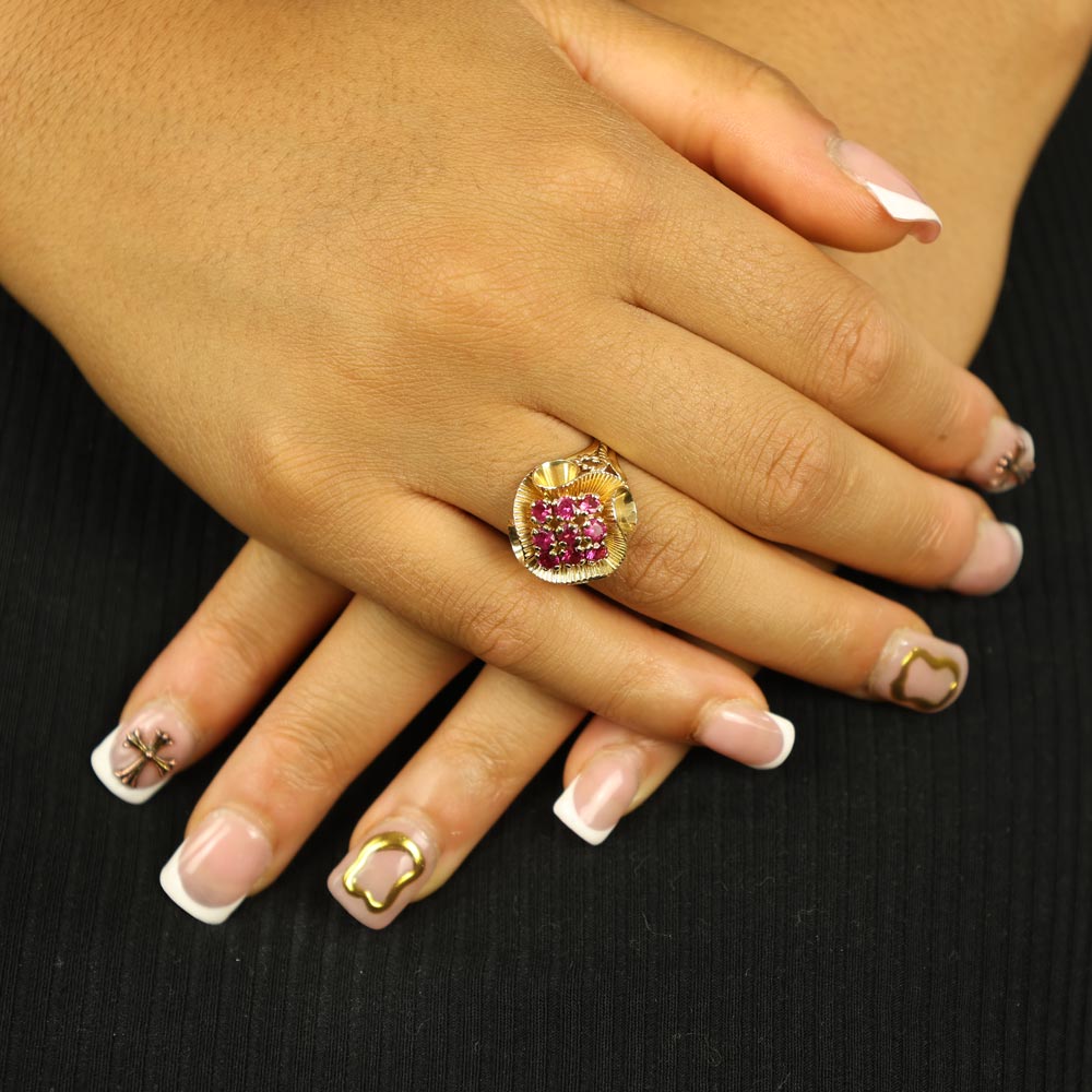 Bague en Or jaune 18k avec Rubis synthétiques