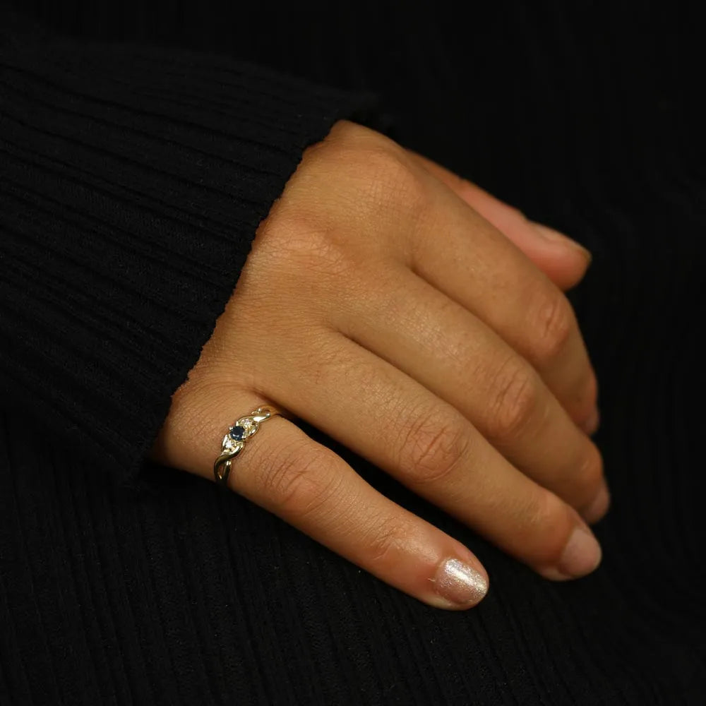 Bague en Or jaune 18k avec Saphir et Diamants