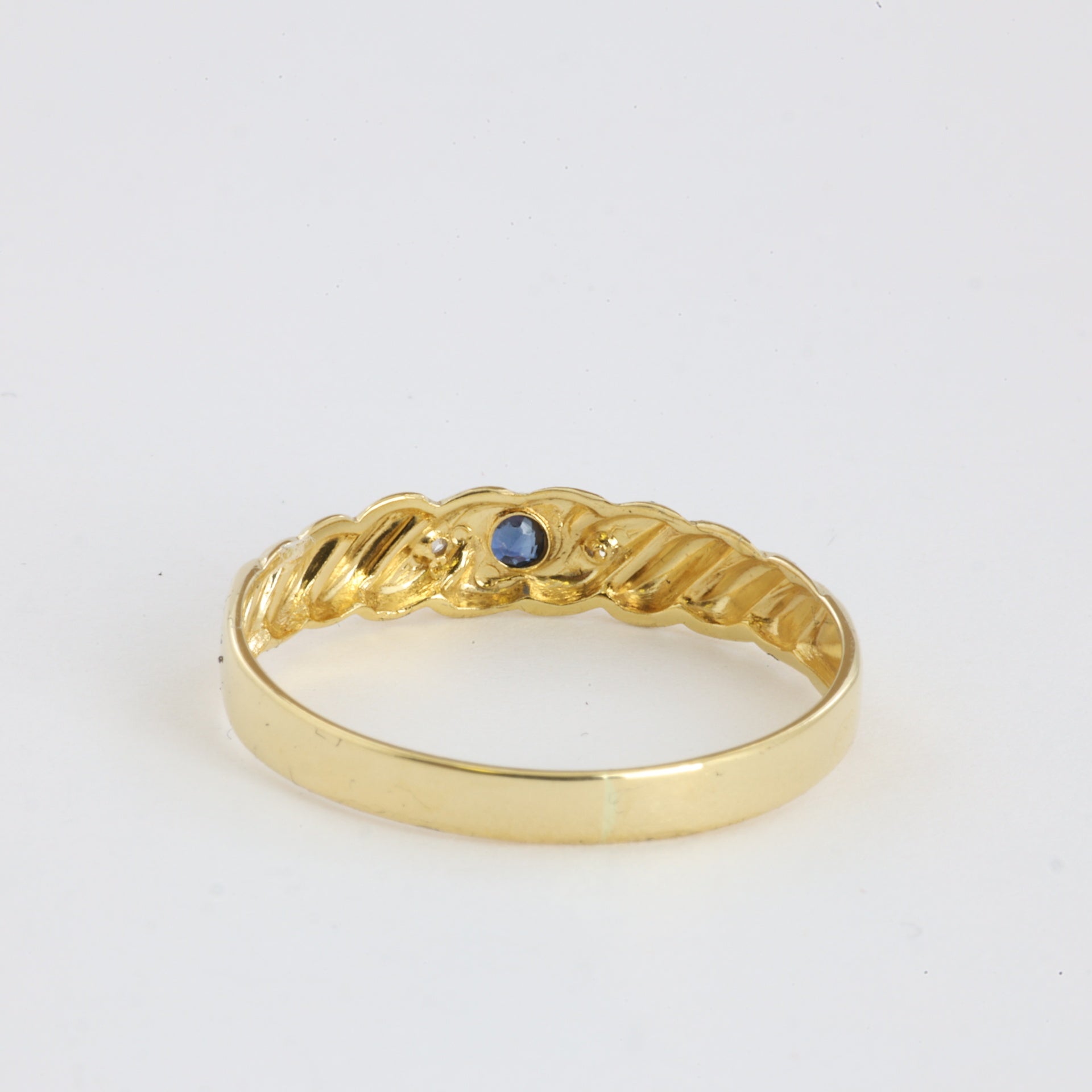 Bague en Or jaune 18k avec Saphir et Zirconiums