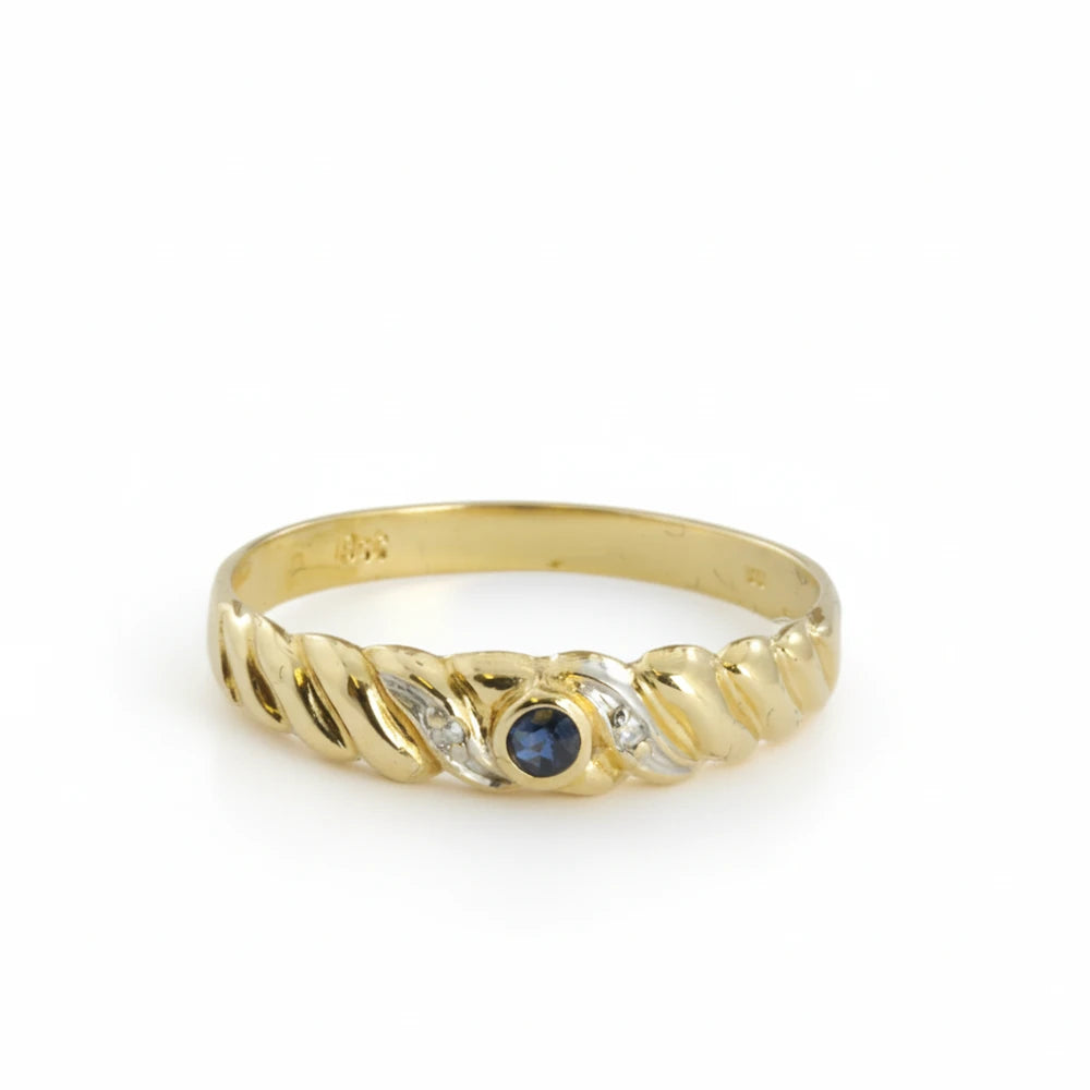Bague en Or jaune 18k avec Saphir et Zirconiums