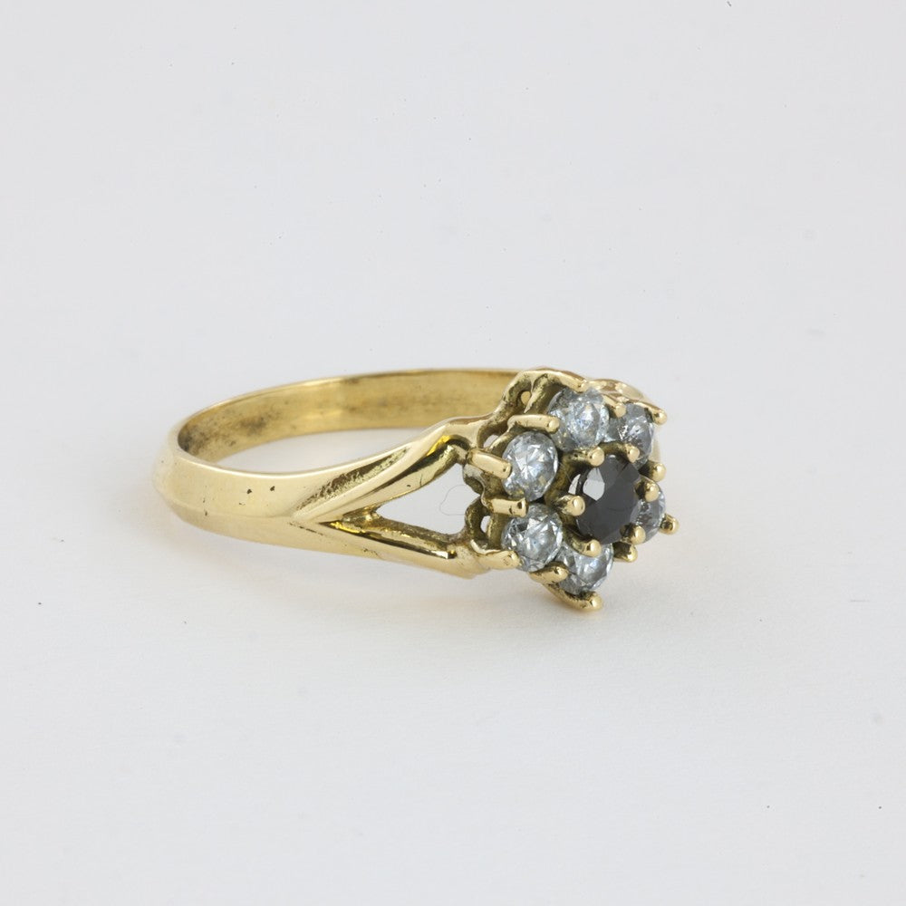 Bague en Or jaune 18k avec Saphir et Zirconiums
