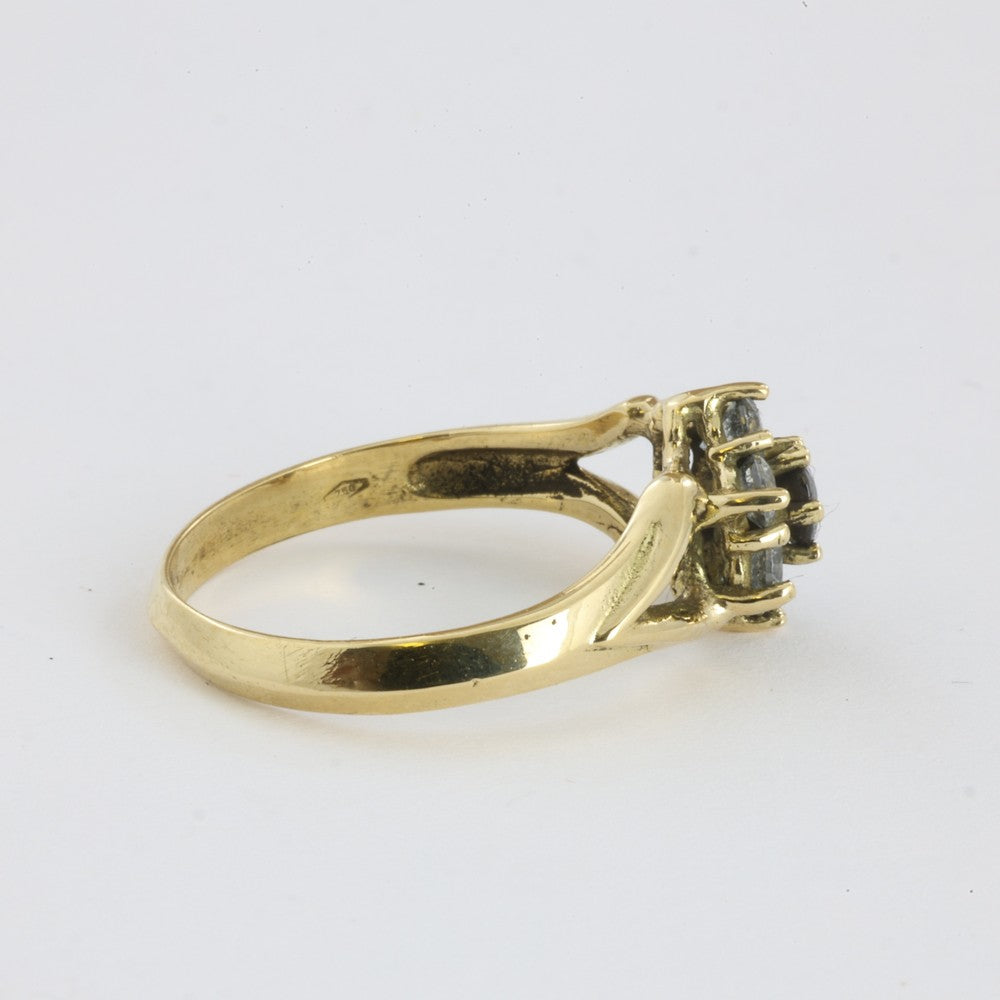 Bague en Or jaune 18k avec Saphir et Zirconiums