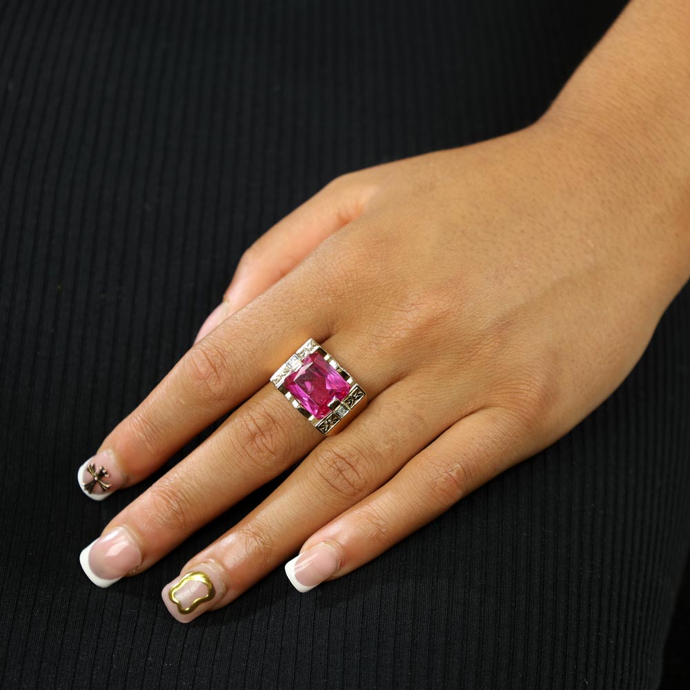 Bague en Or jaune 18k avec Saphir synthétique et Diamants