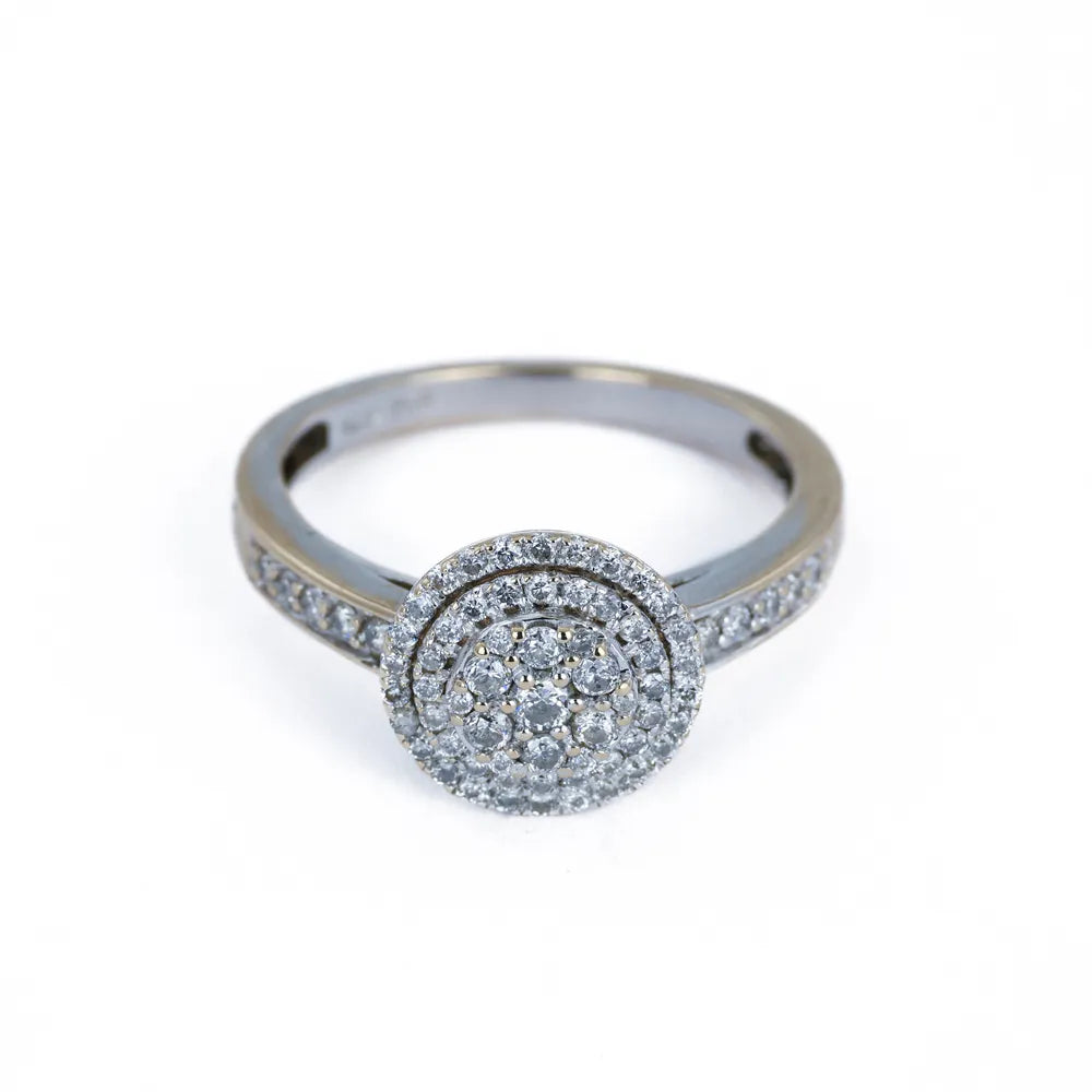 18k White Gold Ring with Diamonds