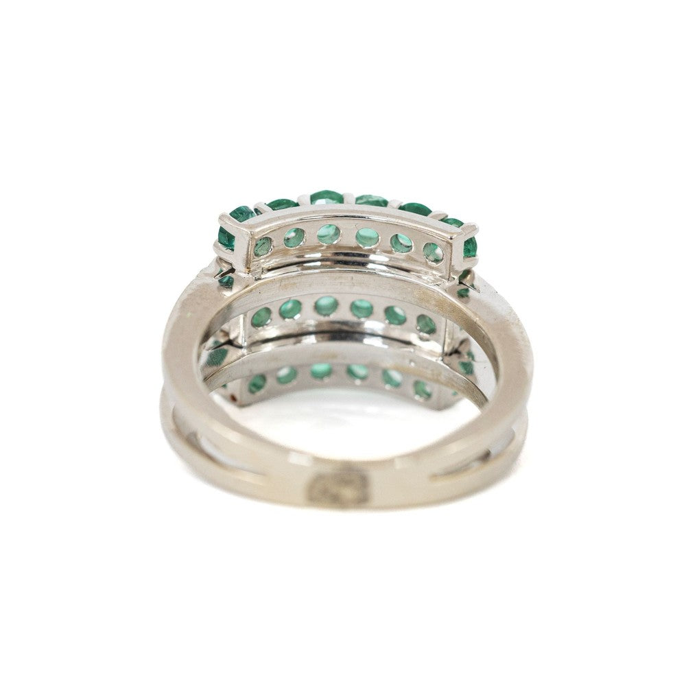 Bague en or blanc 18k avec pavage d'Emeraudes et Diamants