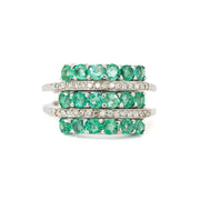 Bague en or blanc 18k avec pavage d'Emeraudes et Diamants