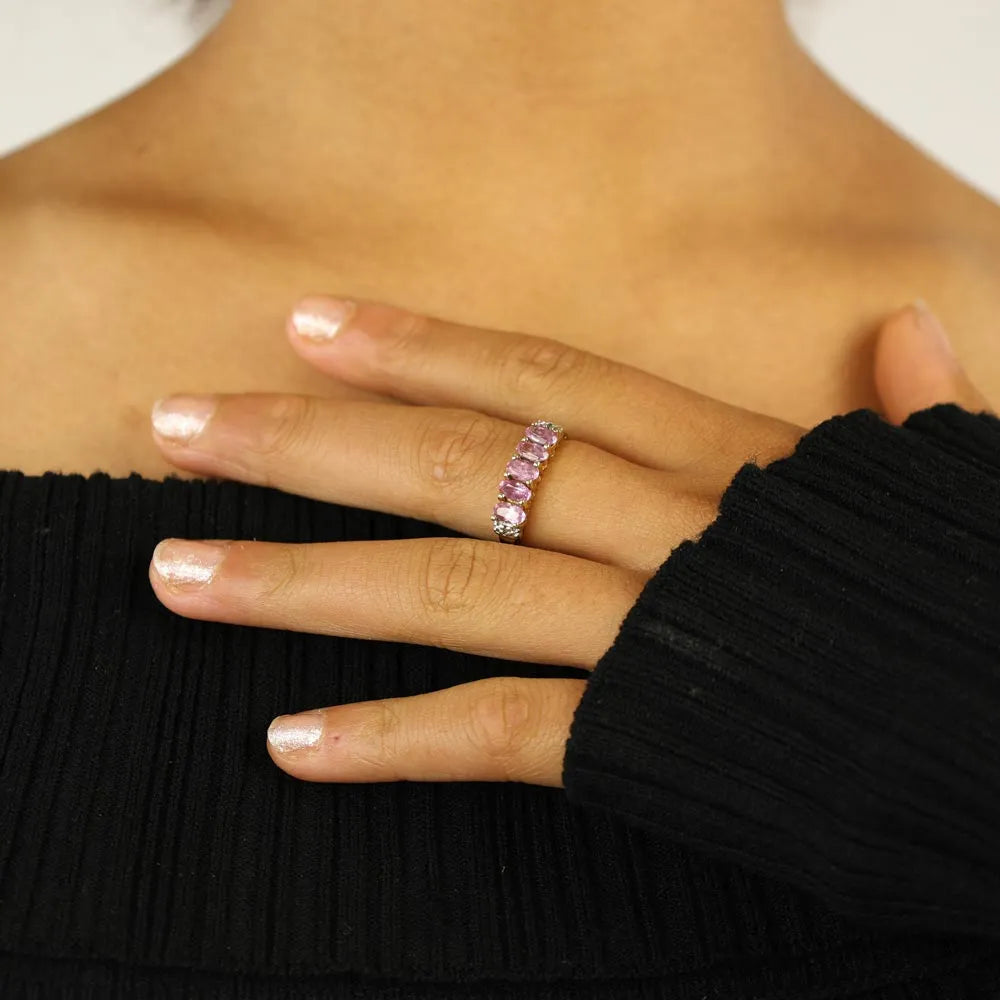 14k Yellow Gold Ring with Amethysts
