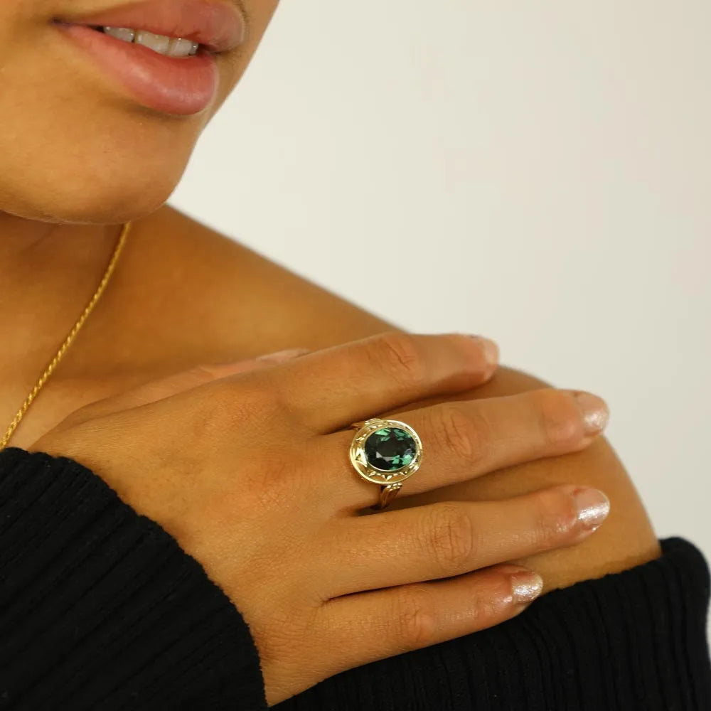 Bague en or jaune 14k avec Verre taillé