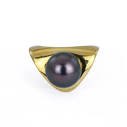 18k Yellow Gold Ring with Black Pearl