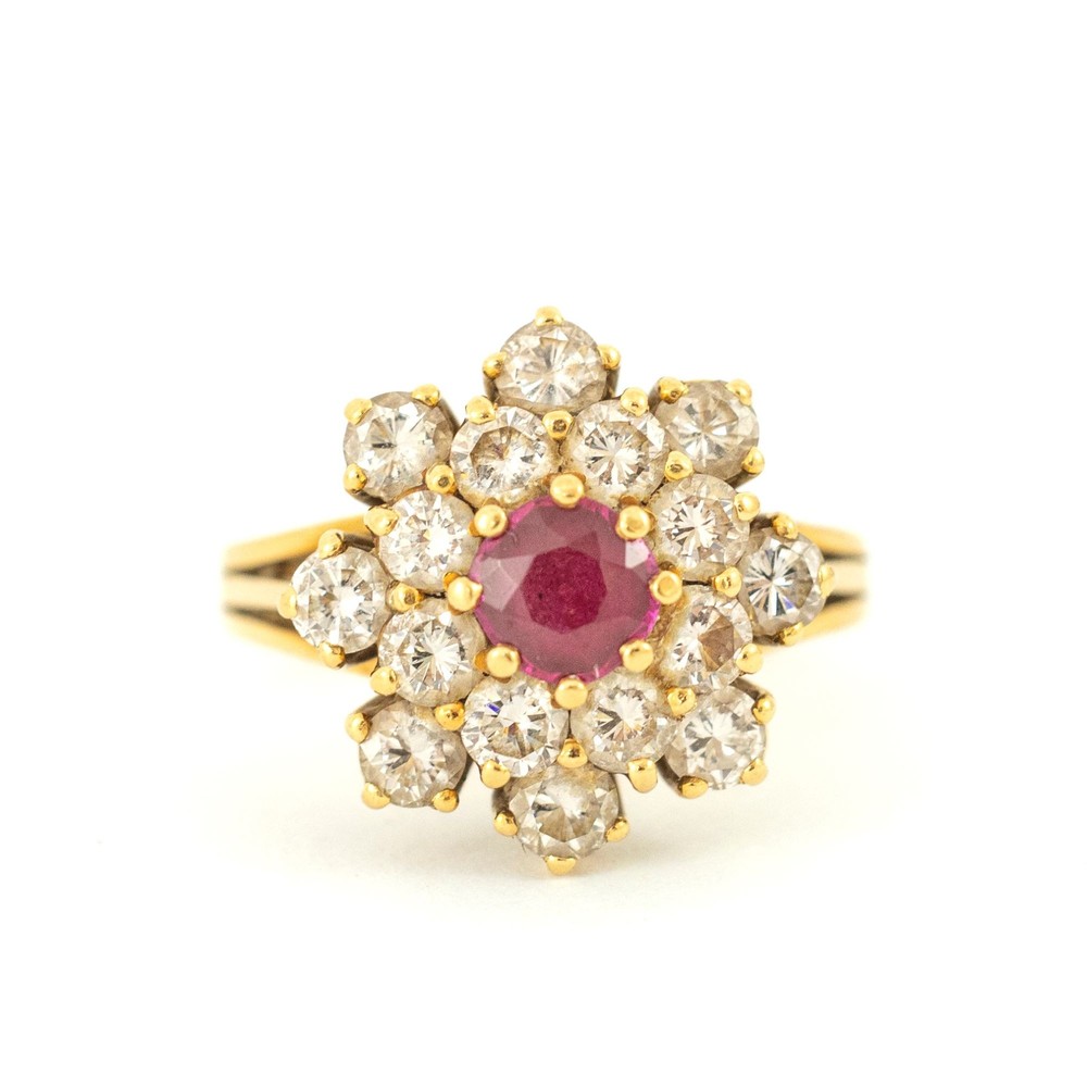 Bague en or jaune 18k avec Rubis et Diamants
