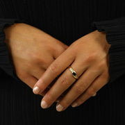 18k Yellow Gold Ring with Sapphire