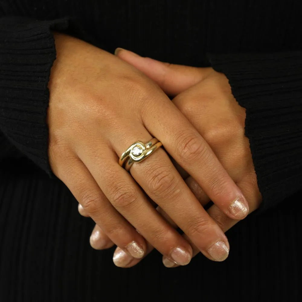 Bague en or jaune et blanc 18k avec Diamant