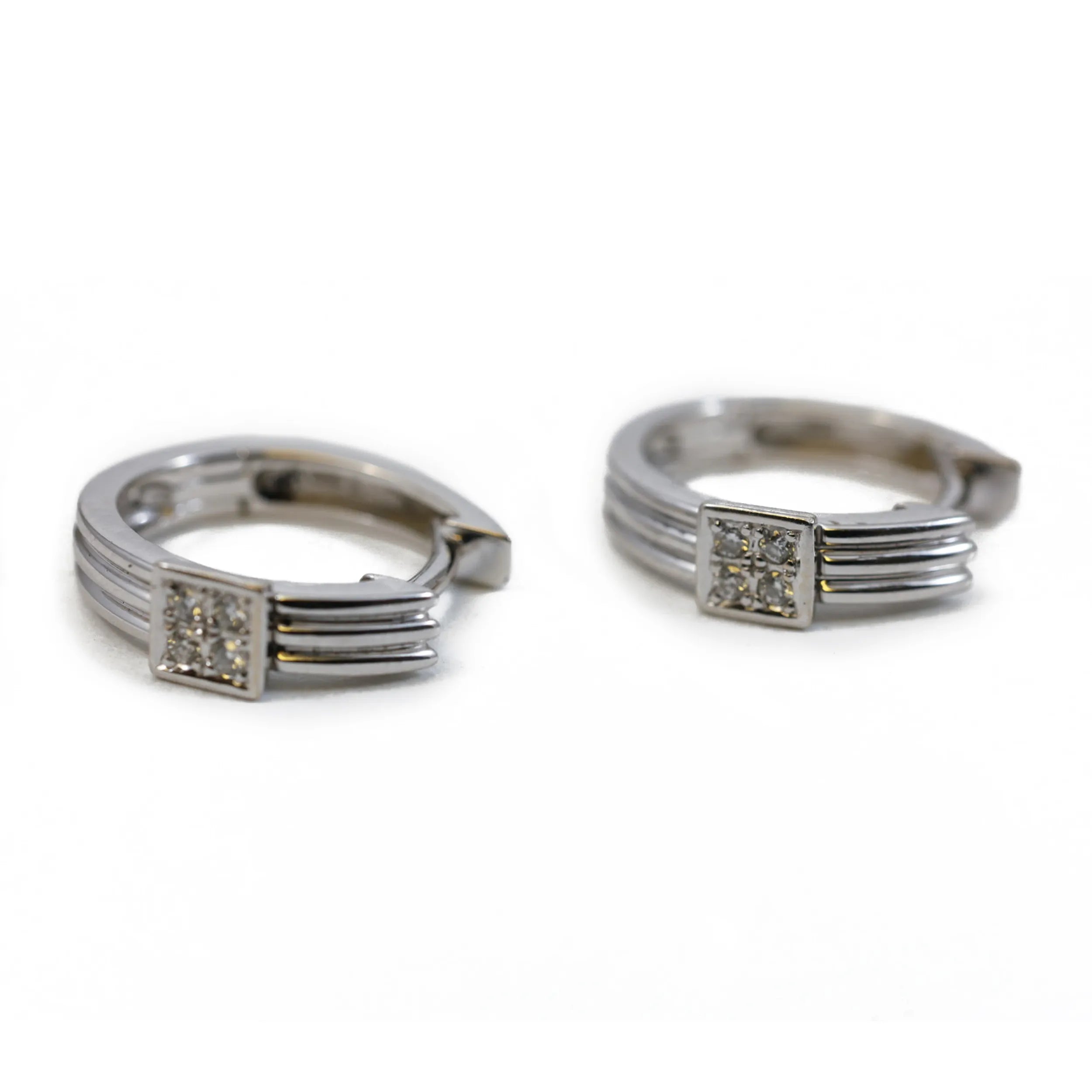 Boucles d'oreilles en Or blanc 18k avec Diamants