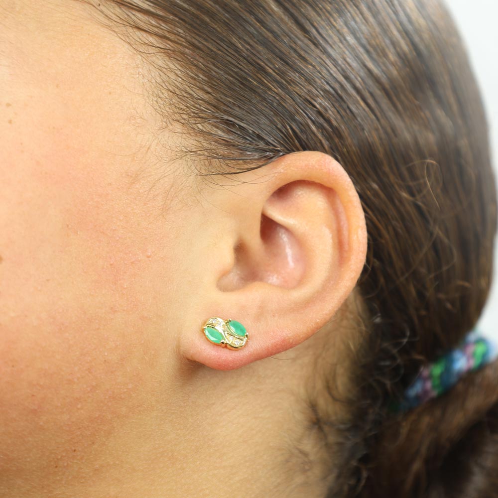 Boucles d'oreilles en Or jaune 18k avec Emeraudes et Diamants