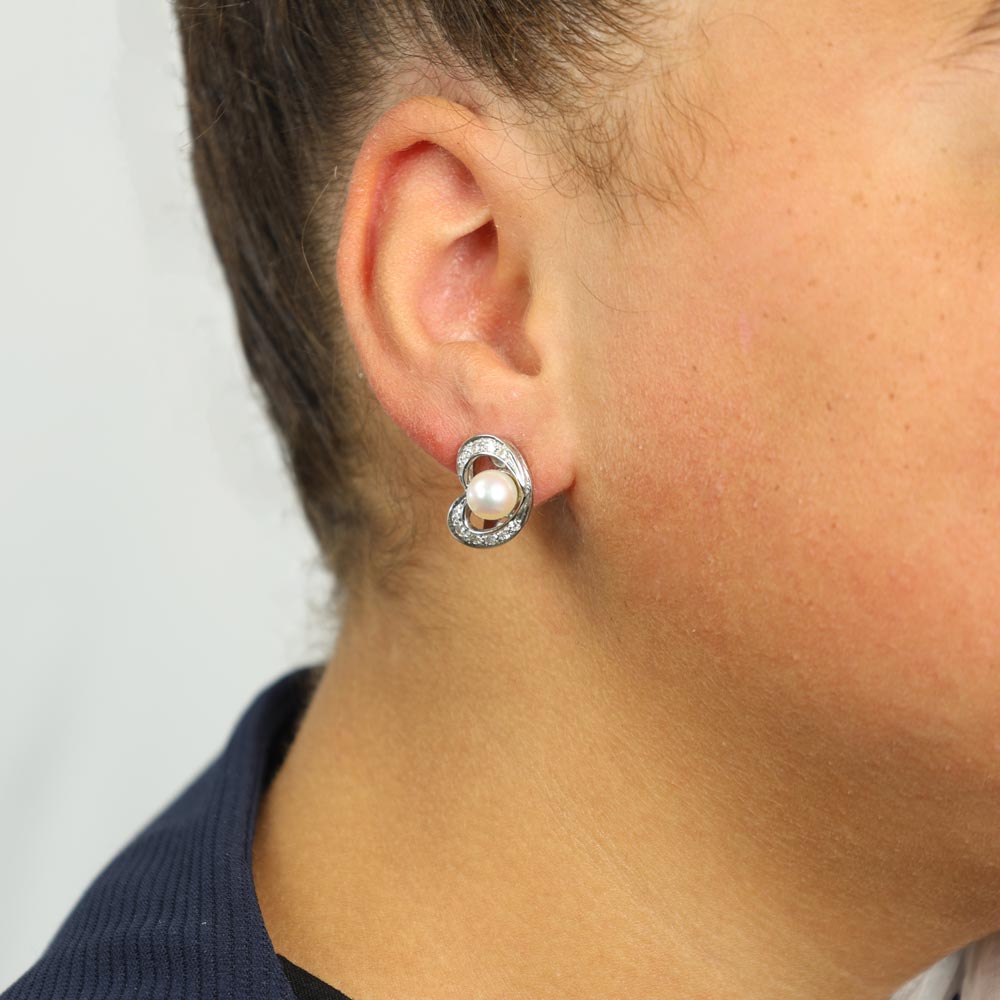 Boucles d'oreilles en or blanc 18k avec Perles et Zirconiums