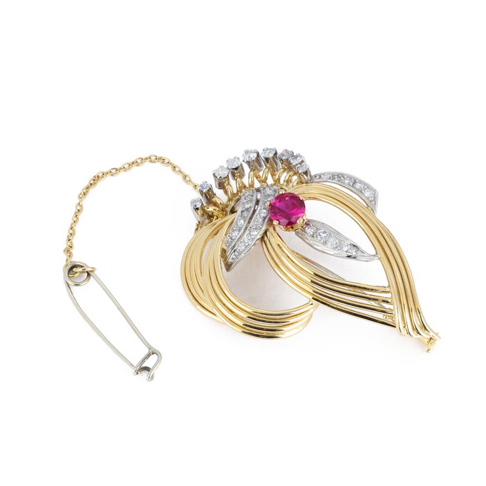 Broche en Or jaune 18k avec Rubis et Diamants