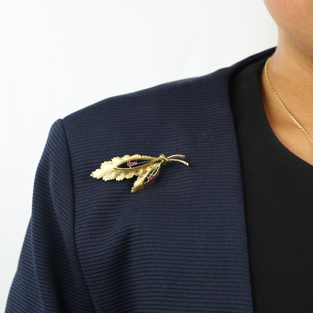 Broche en Or jaune 18k avec Rubis synthétiques