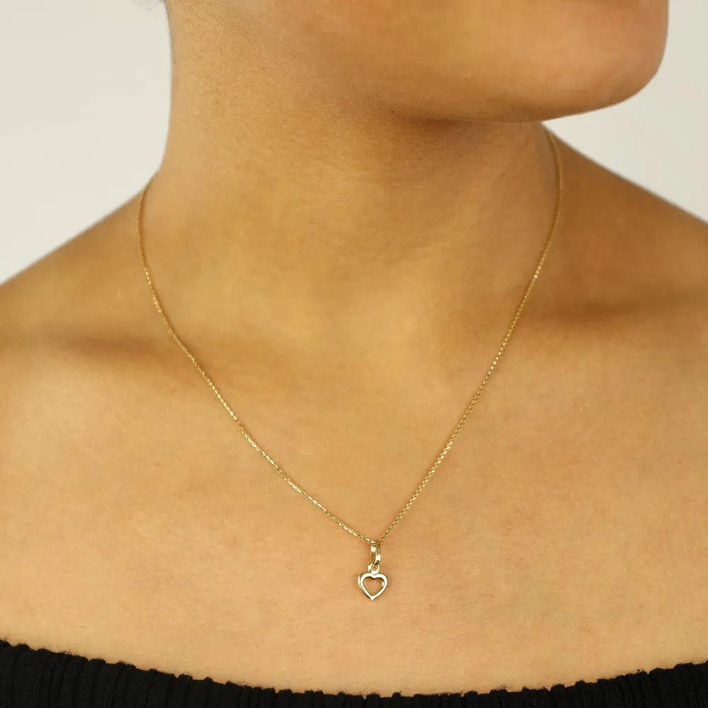 Collier en Or jaune 18k - Motif "Coeur ajouré"