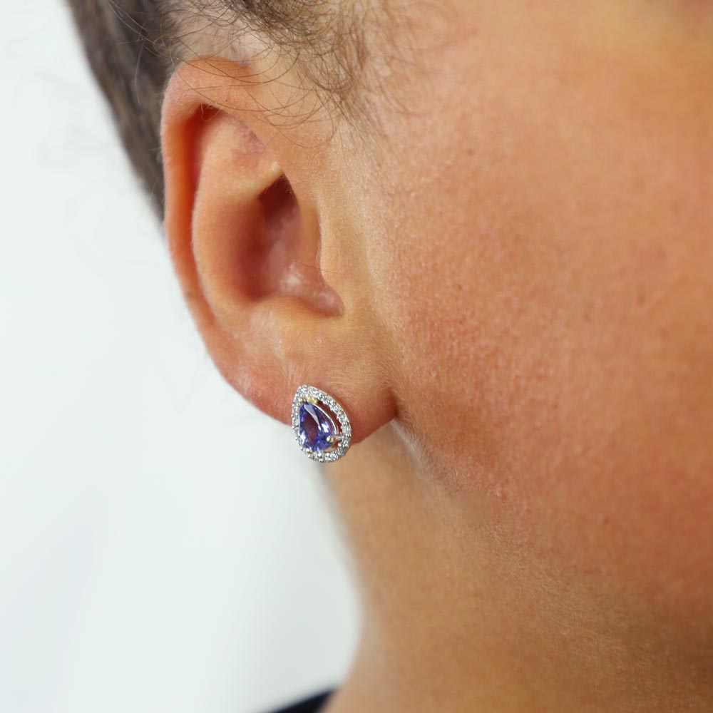 Parure avec Bague, Collier et Pendentif, Boucles d'oreilles et Bracelet en Or blanc 14k et 18k avec Tanzanites