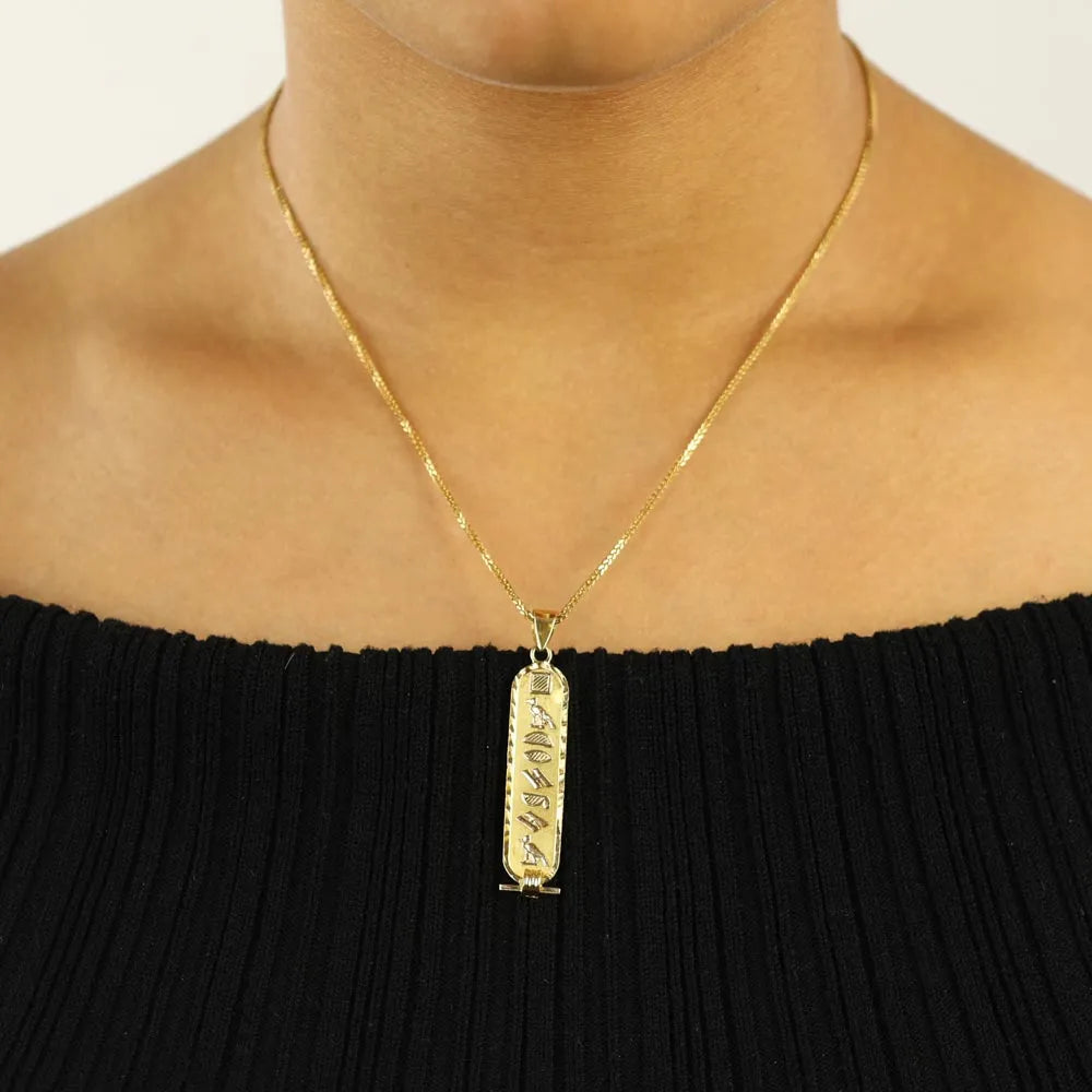 Pendentif en Or jaune 18k - Motif "Cartouche egyptienne / Prénom : Vanessa"