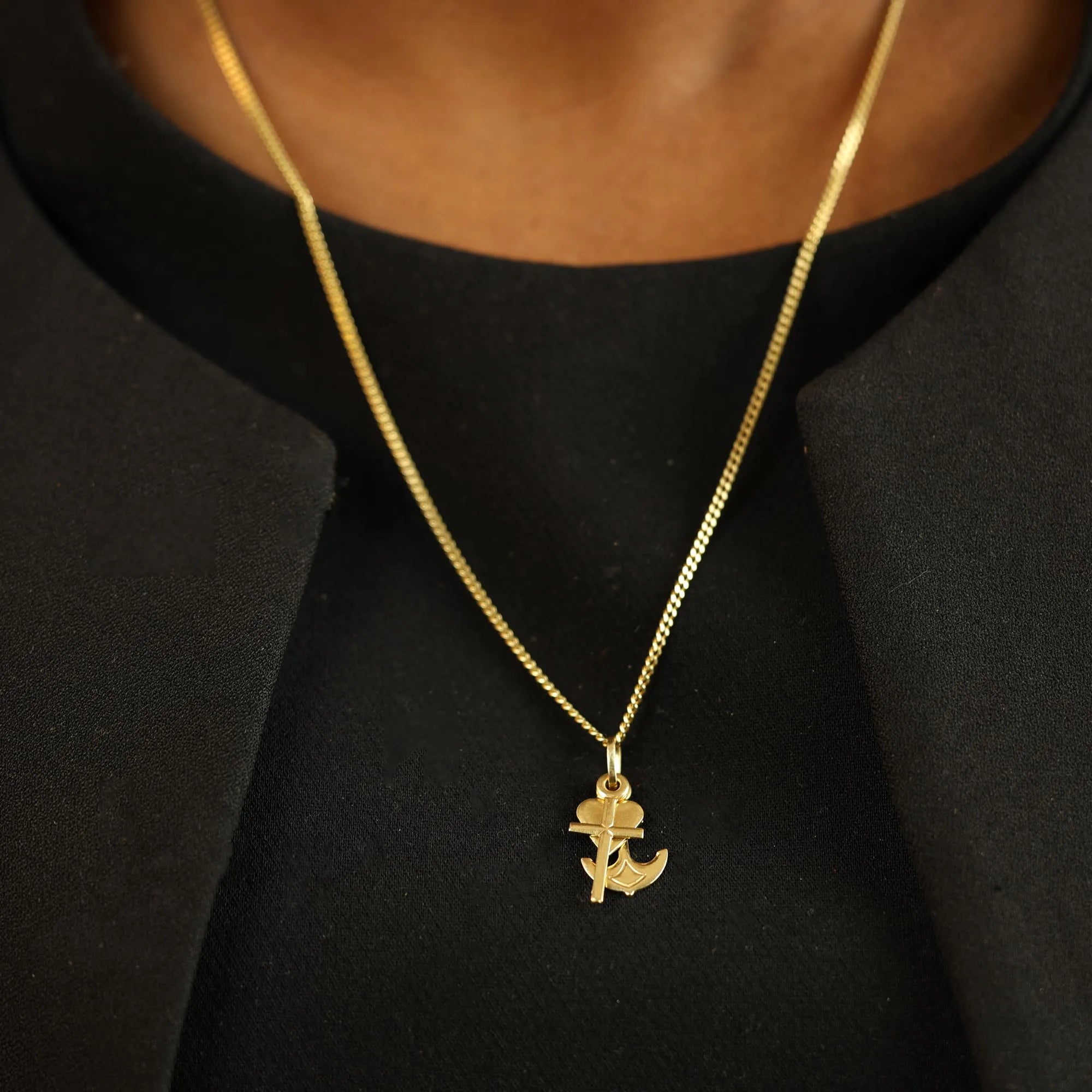 18k Yellow Gold Pendant - "Cross, Anchor and Heart" Motif