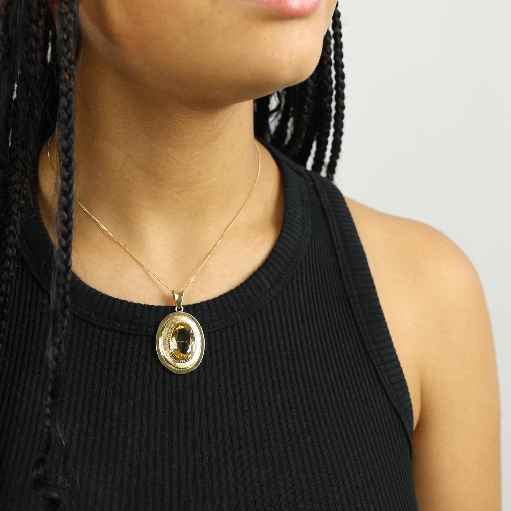 18k Yellow Gold Pendant with Citrine