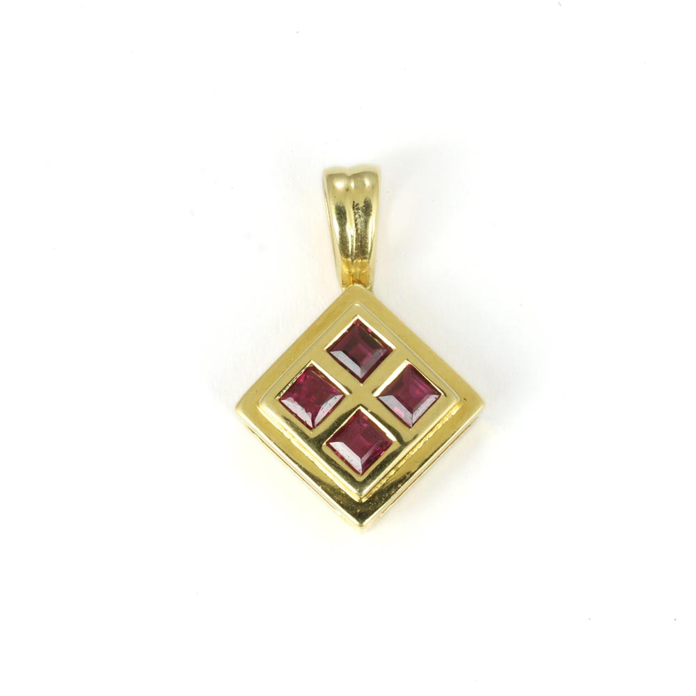 18k Yellow Gold Pendant with Synthetic Rubies