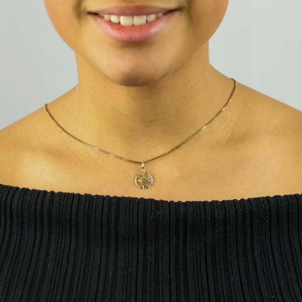 Pendentif en or jaune 18k - Motif "Feuille d'érable"