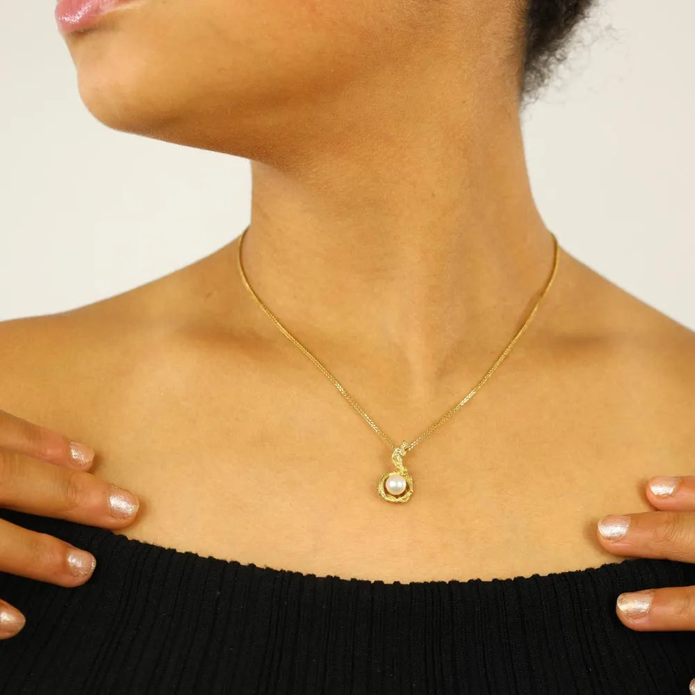18k Yellow Gold Pendant with Cultured Pearl