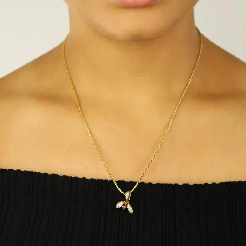 18k Yellow Gold Pendant with Ruby and Diamonds
