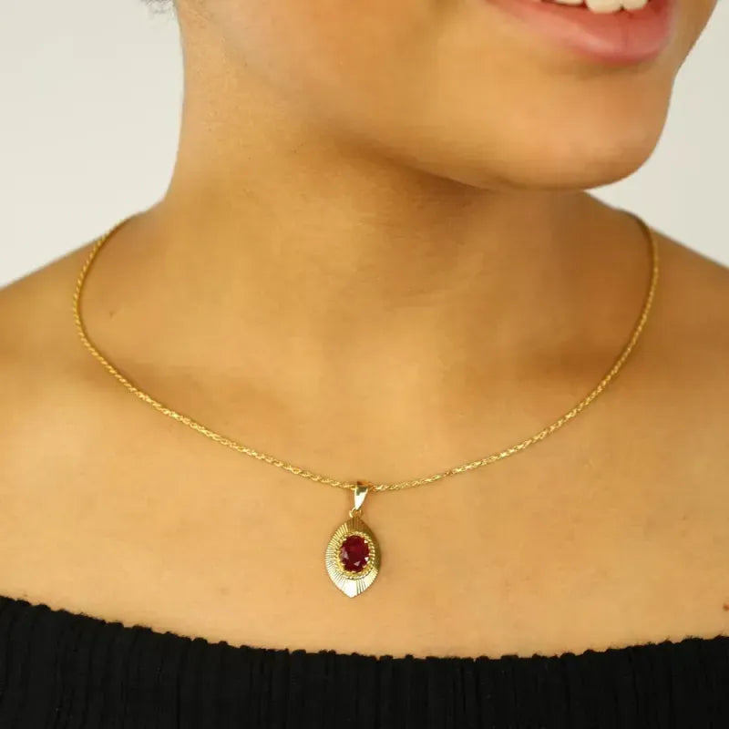 18k yellow gold pendant with synthetic Ruby
