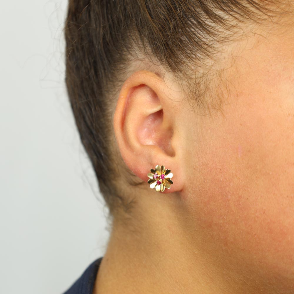 Puces d'oreilles en Or jaune 18k avec Saphirs synthétiques