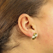 Puces d'oreilles en or jaune 18k  - Motif "Drapé"