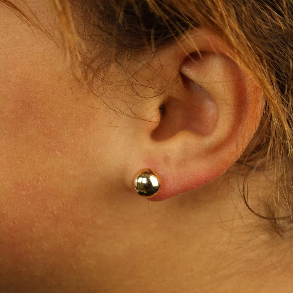 Puces d'oreilles en or jaune 18k - Motif "Sphère"