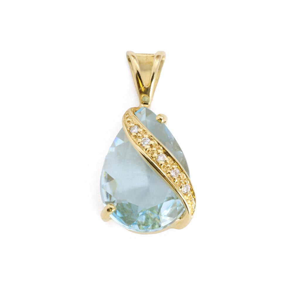 18k Yellow Gold Pendant with Blue Topaz and Diamonds