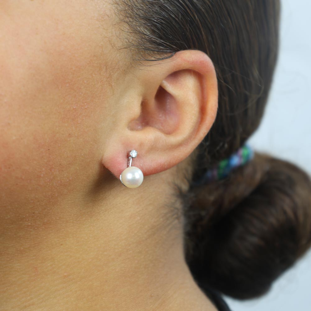 Boucles d'oreilles en Or blanc 18k avec Perles et Diamants